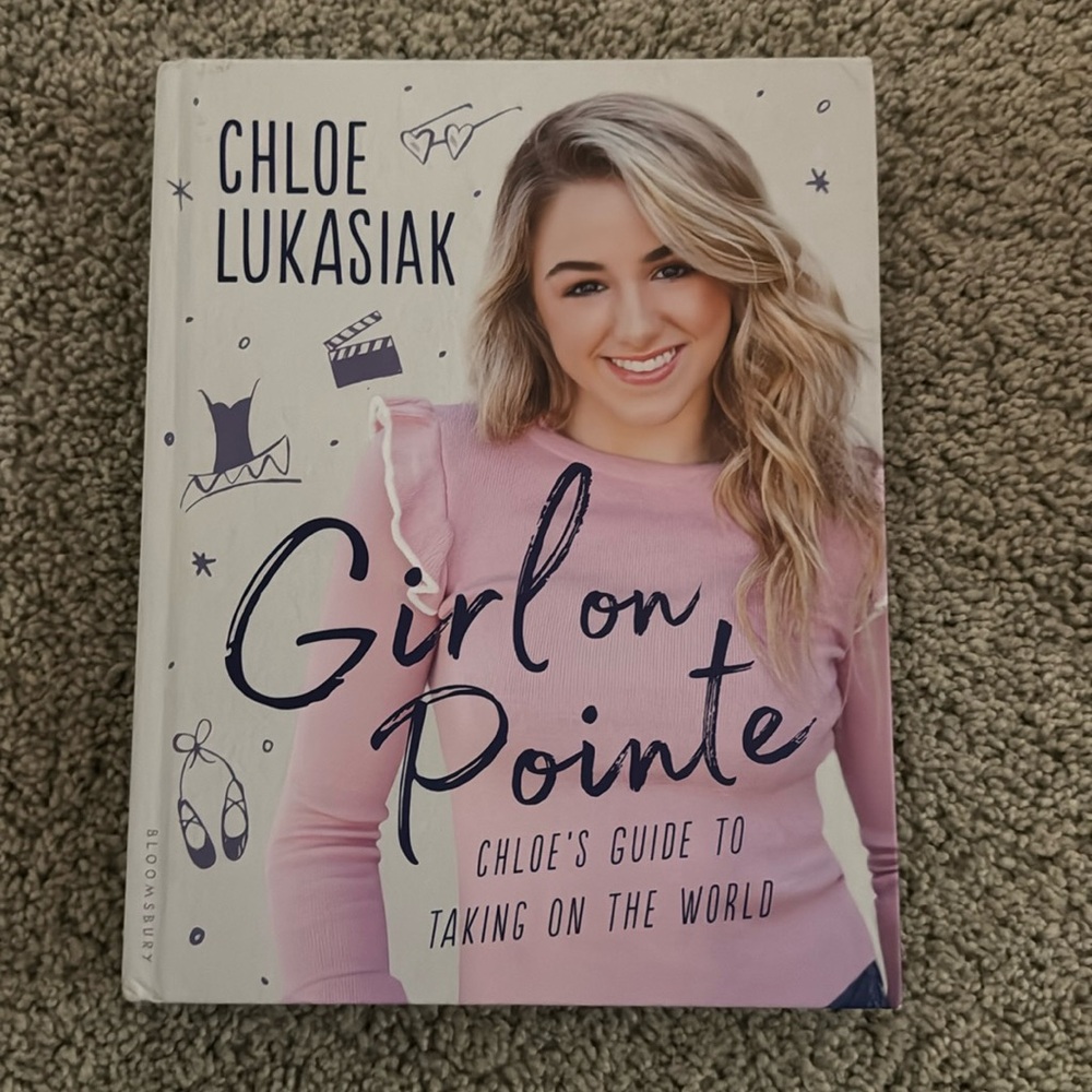 Dance Moms Chloe Lukasiak Book “Girl On Pointe”